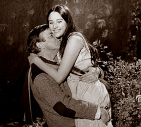           -  Franco Zeffrirelli and Olivia Hussey before filming the balcony scene